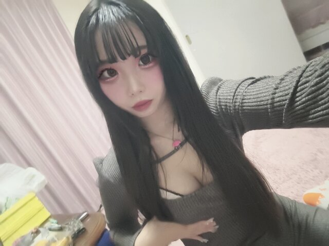 どこ見てるのっ////////